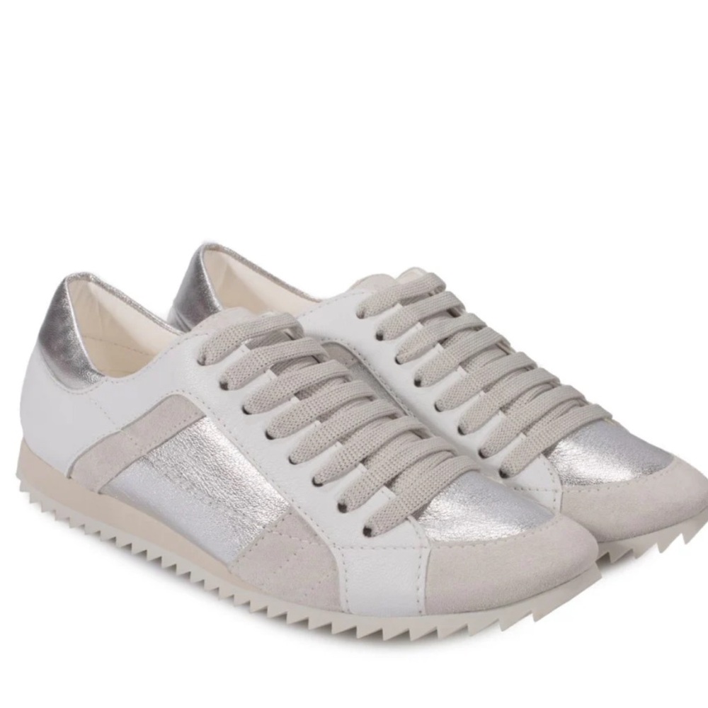 Pedro Garcia leather sneaker. Perfect condition.
Size 38
